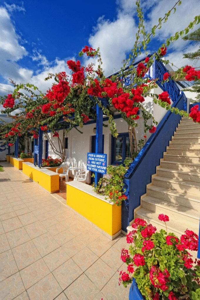 Aegean Sky Hotel-Suites Malia  Exterior photo